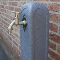 Waterzuil Met Kraan En Aansluiting - Grijs -Tuinadvies tuinpaal met waterkraan 1498043234 1 600